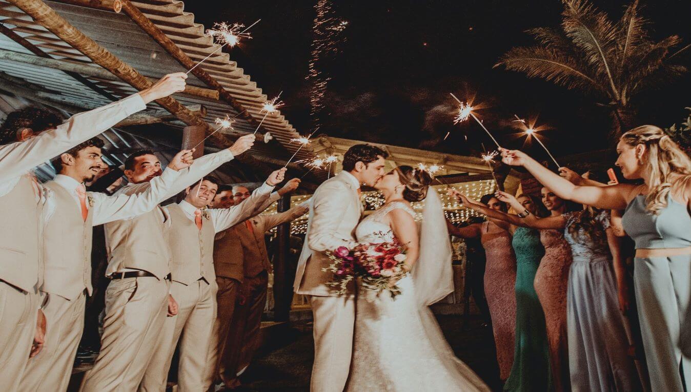 What Colors Should You Avoid Wearing to a Wedding?