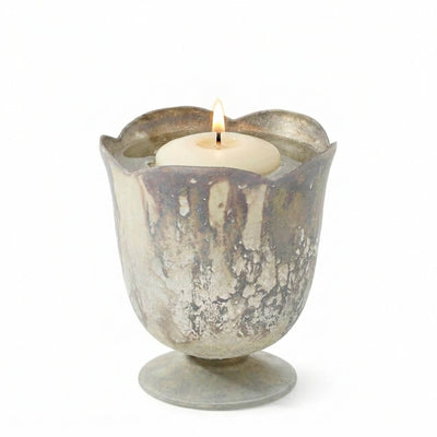 A Marbled 4.75" x 5" vase containing a lit candle and water - thumbnail number 4