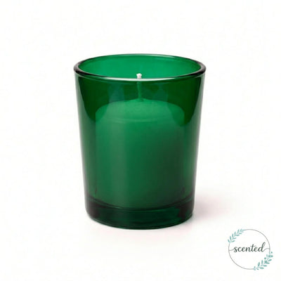 Fresh Laundry candle in green glass candle holder - thumbnail number 1
