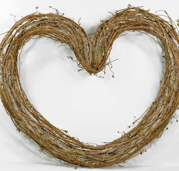 Handmade Large 26" Grapevine Heart Wreath - thumbnail number 1