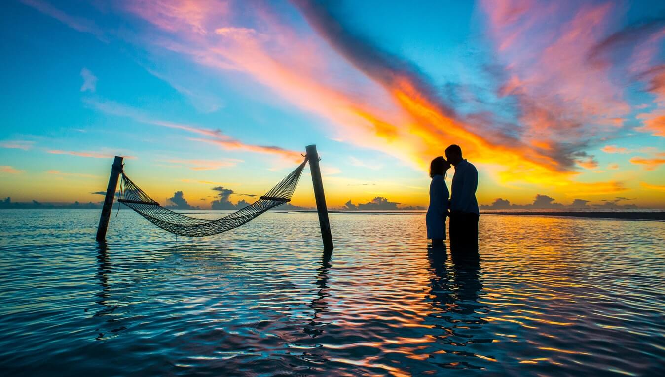 Bride’s Guide: Travel Safety Tips for Your Honeymoon