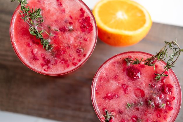 5 Fun and Fruity Mocktails to Serve at Your Wedding