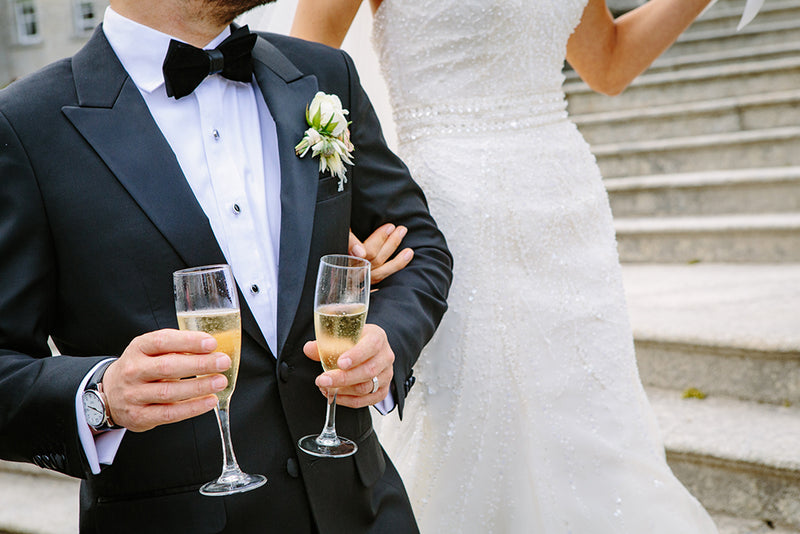 Best Drinks & Beverages to Serve at a Fall Wedding