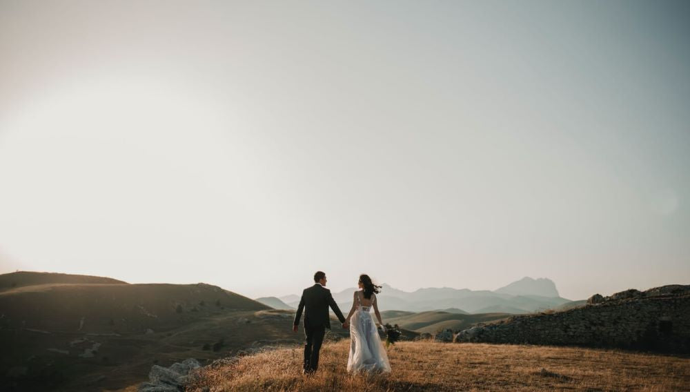Bride's Guide: 5 Inventive Ways to Elevate Your Wedding Photos