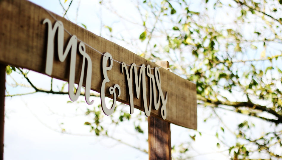 7 Clever Signage Tips for Your Venue