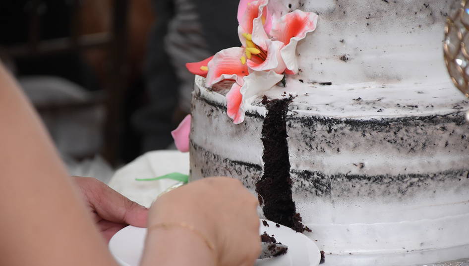 How to Choose a Perfect Summer Wedding Cake