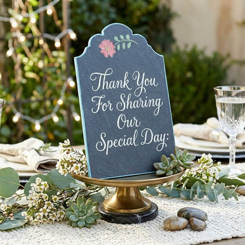 Signs, Easels & Chalkboards