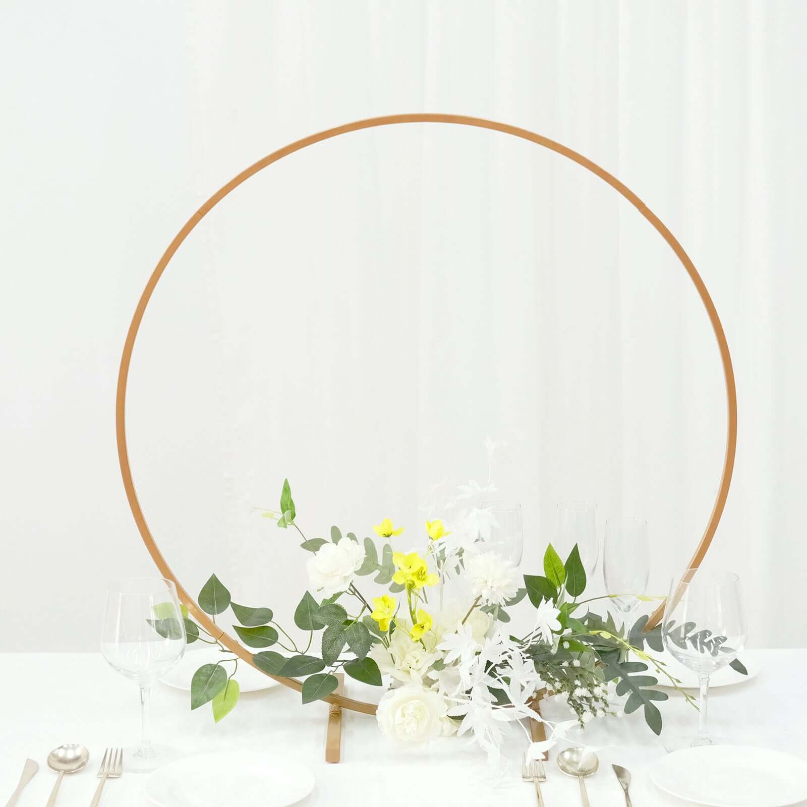 28" Gold Round Hoop Wedding Centerpiece – Metal Self-Standing Floral Wreath Frame