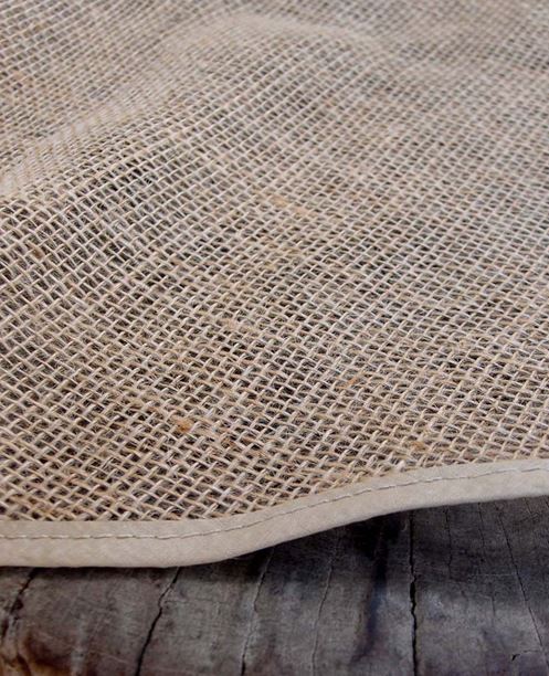 Round Burlap Overlay 60" Finished Edge