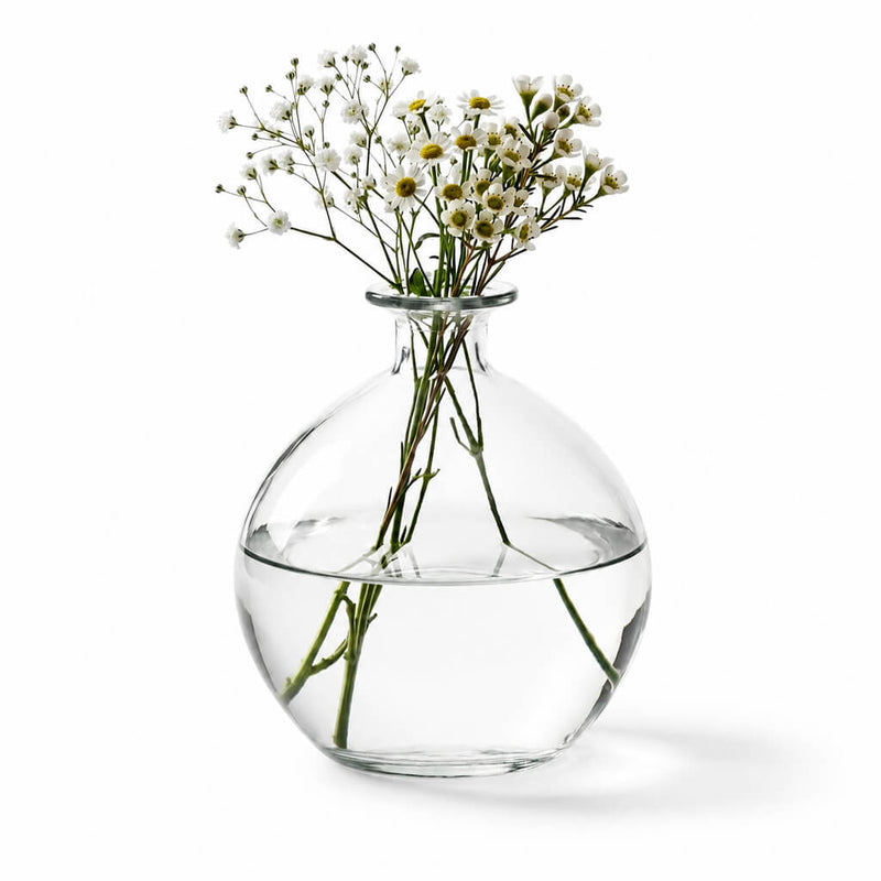 Jolie Vase with delicate white flowers on a white background - thumbnail number 2