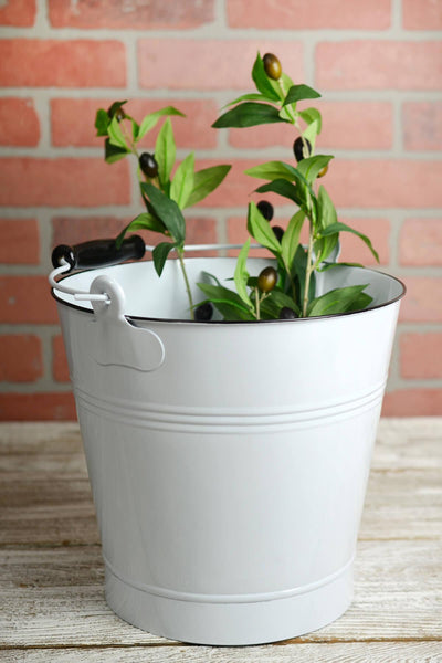 White Enamel 10" Bucket with Swivel Handle