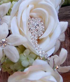 crystal bouquet pin