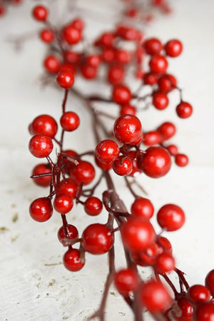 Richland Red Berry Christmas Garland 6'