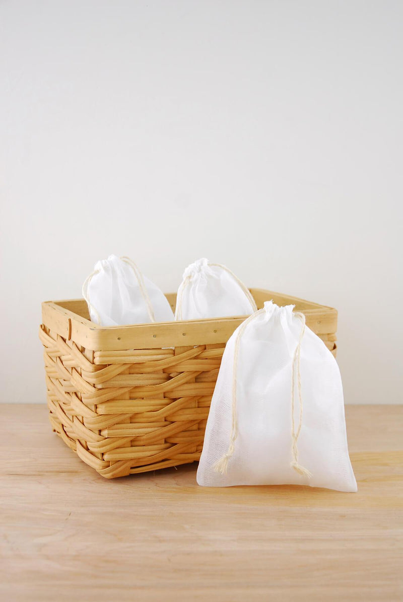 muslin favor bags white 5x7in pack of 12 - thumbnail number 2