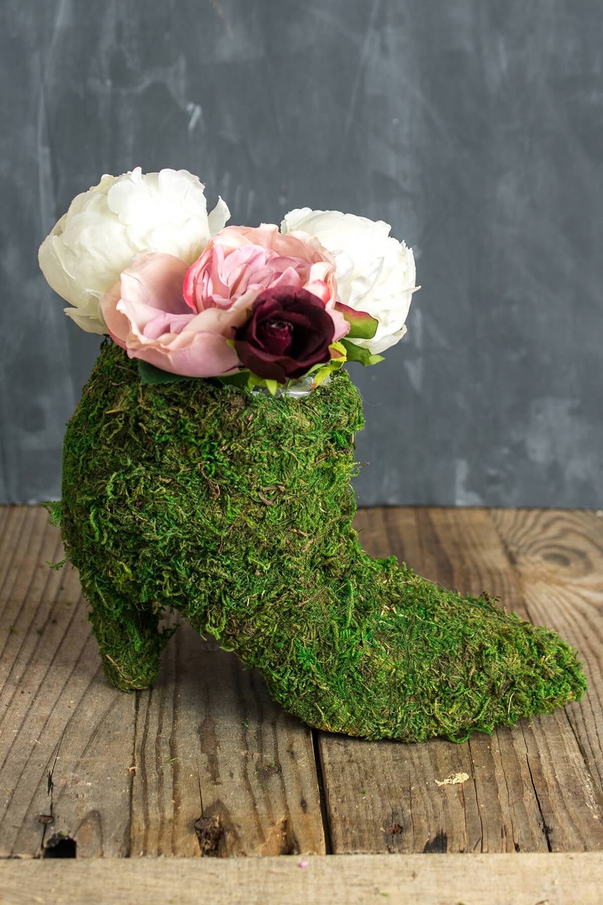 moss covered ladies boot 7 topiary planter