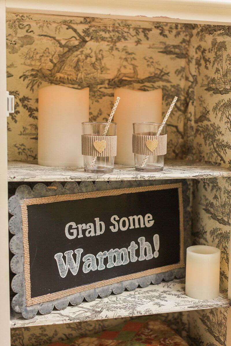 Scallop Edge Hanging Chalkboard (10 x 19)