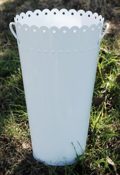 18" Scalloped WHITE ENAMEL Oval Flower Market Bucket with handles
